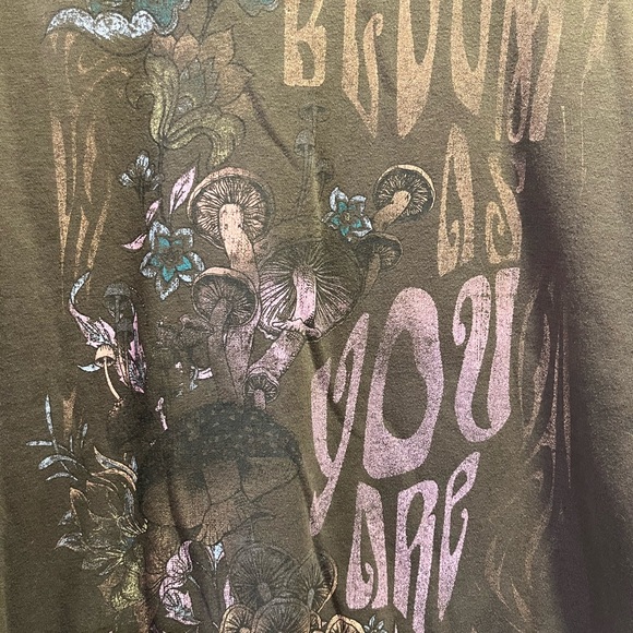 Wild Fable Mushroom Sweatshirt “Bloom as you Are” Sweatshirt SZ S - Picture 7 of 9
